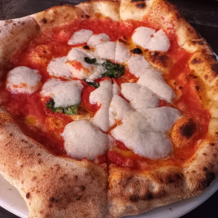 photo of Parco Romano Biodistretto Castelli Romani Pizza margherita shared by @juliet17 on  26 Aug 2022 - review