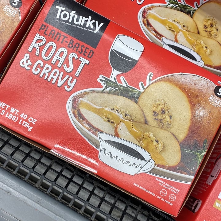 photo of Tofurky Plant-Based Roast & Gravy shared by @iedavegan on  15 Dec 2021 - review