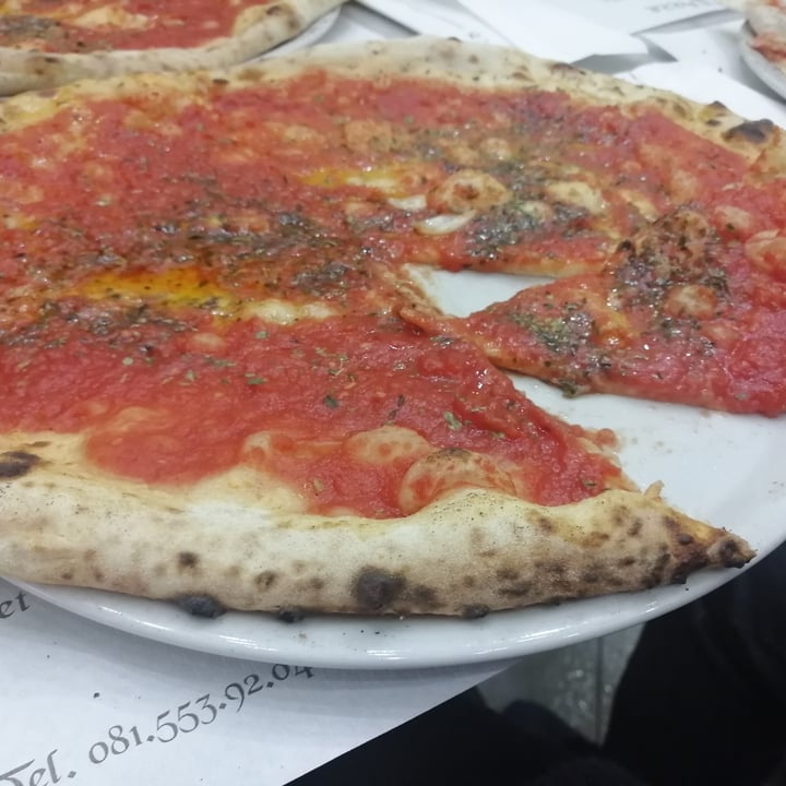 photo of L' Antica Pizzeria Da Michele Pizza Marinara shared by @danone on  17 Jan 2022 - review