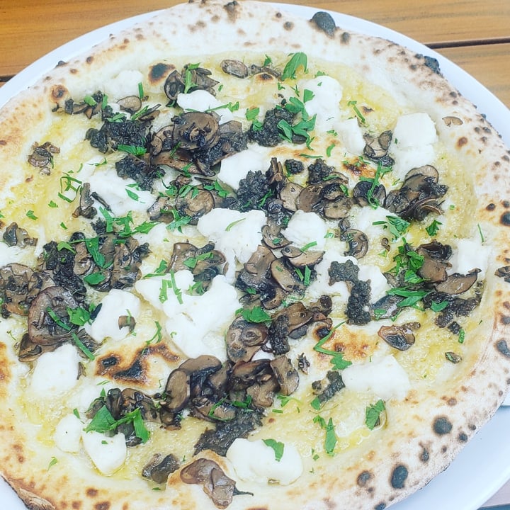 photo of Grano Pizzeria Tartufo Pizza shared by @daniella7 on  03 Aug 2020 - review