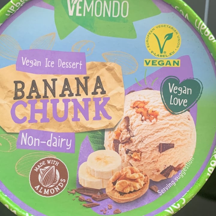photo of Vemondo  Banana Chunk Ice Cream shared by @giuliaassss on  17 Aug 2022 - review