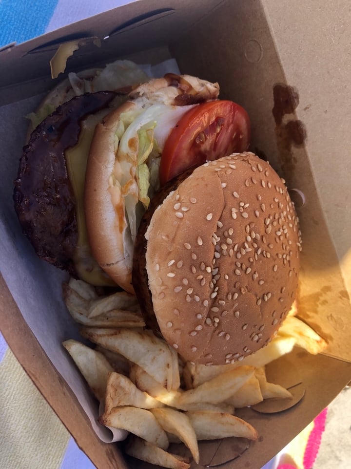 photo of Herbivorous The Vegan Mac Burger shared by @caittyler on  04 Apr 2020 - review