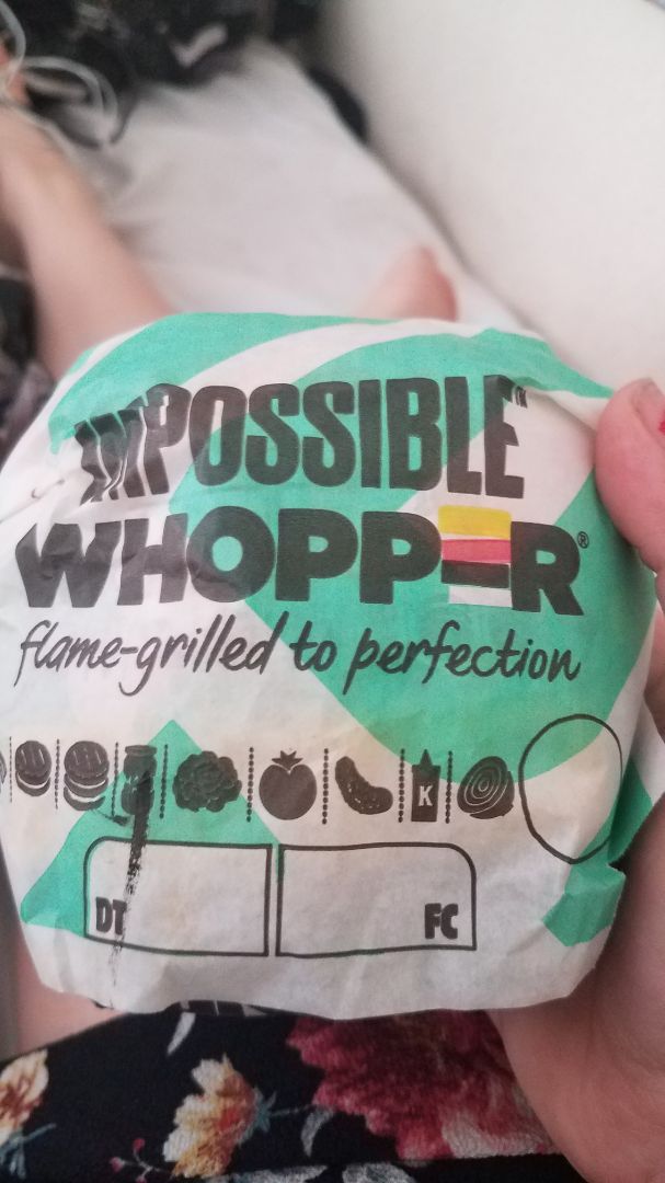 photo of Burger King Impossible Whopper No Mayo shared by @iskpopvegan on  09 Aug 2019 - review