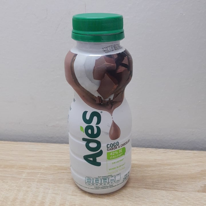 photo of Ades Leche de Coco sabor Chocolate 250 ml shared by @monserrattr on  25 Sep 2020 - review