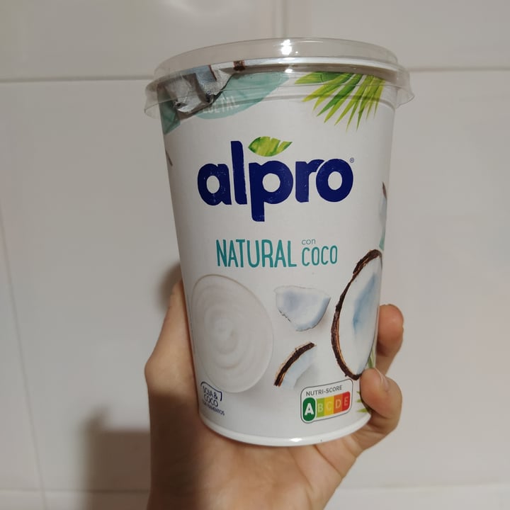 photo of Alpro Natural Con Coco Yogurt shared by @albatm on  21 Feb 2022 - review