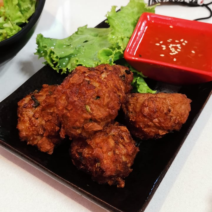 photo of Red Apple Veggie Café Omni Meatball shared by @ryzahandprints on  03 Jan 2021 - review