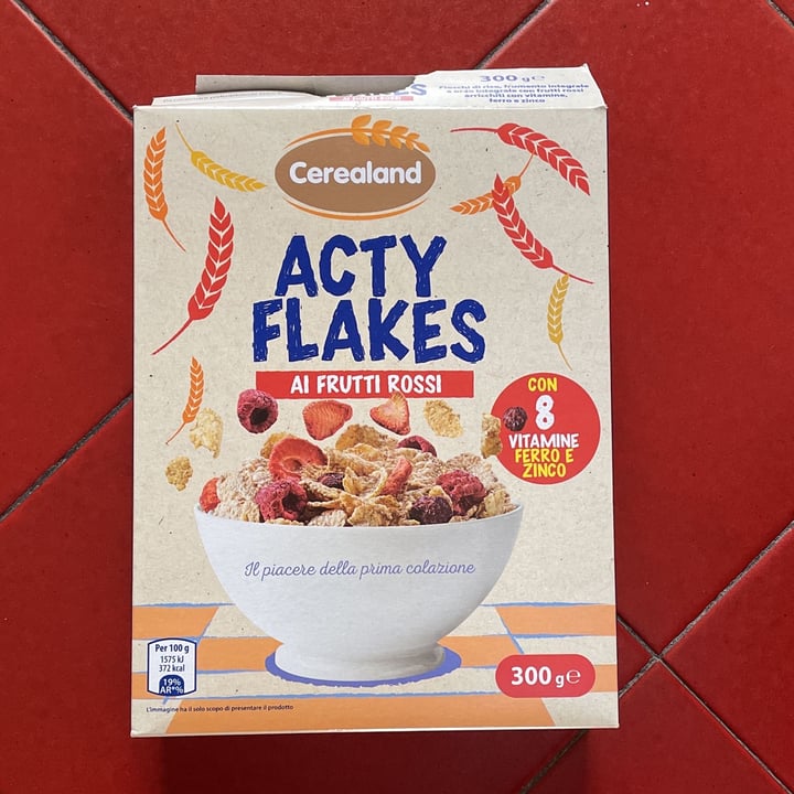 review photo of Cerealand Acty flakes ai frutti rossi shared by @violi on 14 Oct 2022 - review