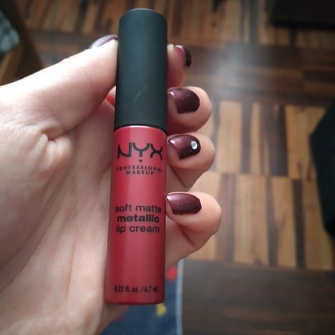 NYX Cosmetics Soft matte metallic lip cream - Madrid Reviews | abillion