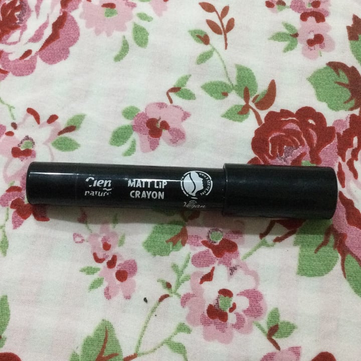 review photo of Cien Matt Lip Crayon shared by @danielastaianoo on 30 Jun 2022 - review