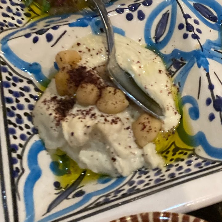 photo of Fairouz Hummus shared by @helenax on  31 Mar 2022 - review