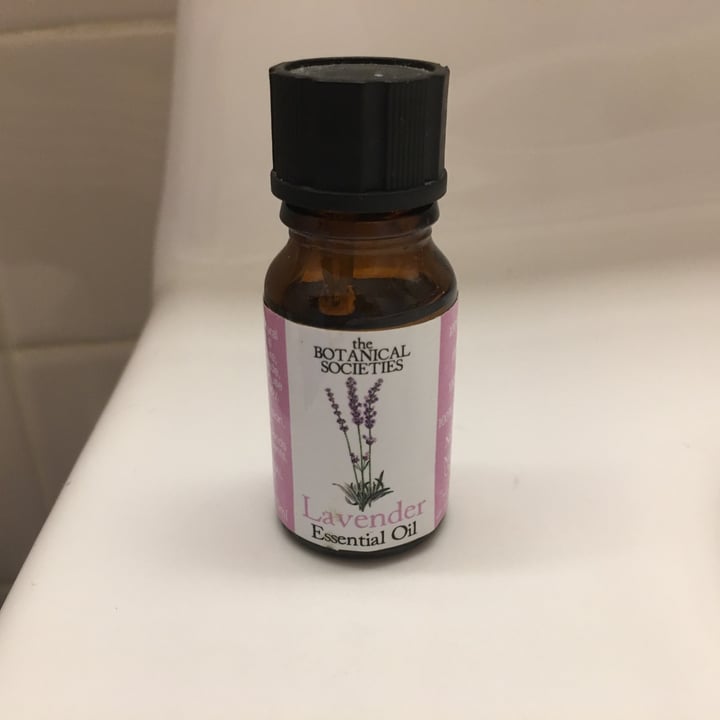 review photo of The Botanical Societies Lavender Essential Oil shared by @monilooch on 31 May 2022 - review