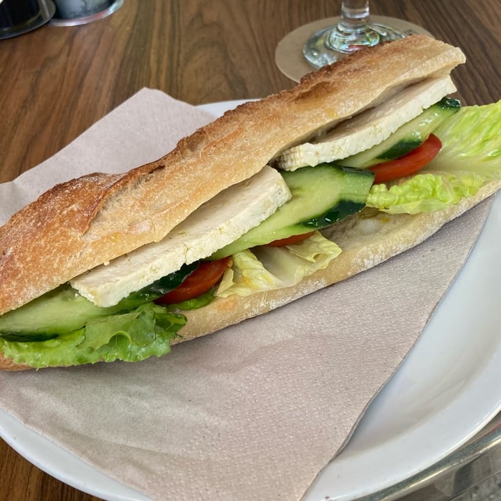 photo of La Terrasse de Pomone sandwich shared by @virgivirgi on  13 Jun 2022 - review