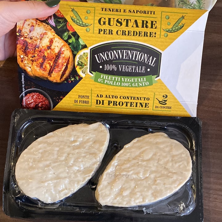photo of Unconventional Filetti Vegetali 0% Pollo 100% Gusto - Plant Based Fillet shared by @gaia0808 on  26 Nov 2022 - review