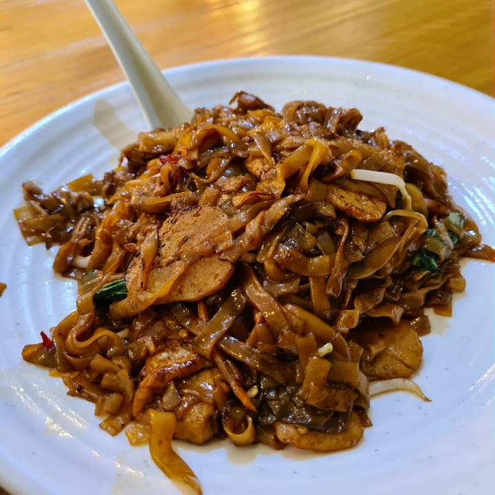 photo of Leaf Corner (Vegetarian) Penang Char Kway Teow shared by @gretchforveg on  10 Aug 2020 - review