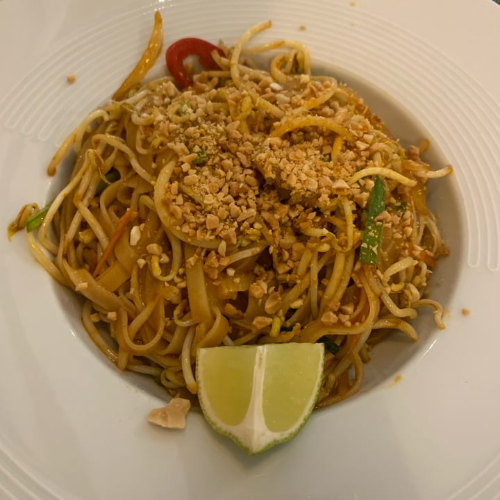 photo of FirenZEN Noodle Bar 上海面馆 Pad Thai shared by @martimem on  07 Jun 2022 - review