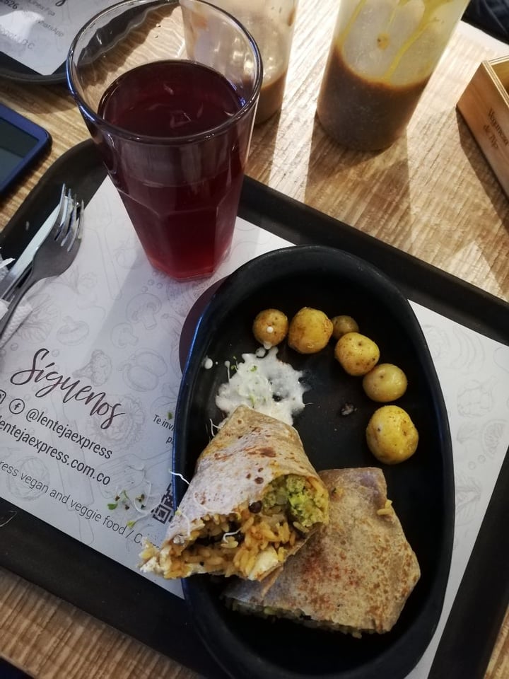 photo of Lenteja Express Burrito  de garbanzo shared by @juansalazarftw on  03 Aug 2019 - review