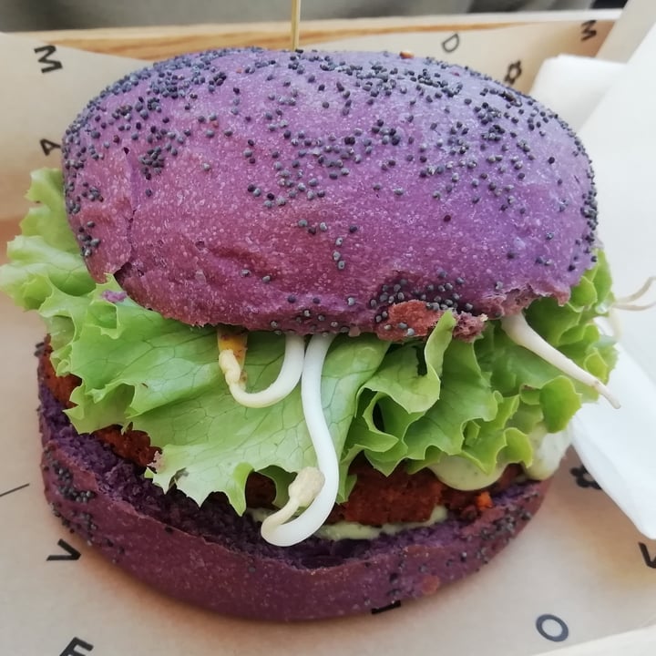 review photo of Flower Burger Flower Burger shared by @alessias on 10 Oct 2022 - review