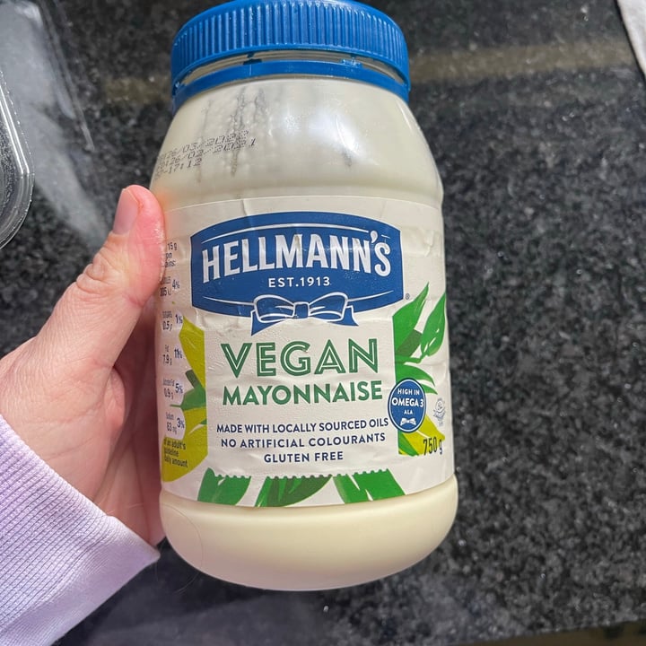 photo of Hellmann’s Hellman’s Vegan Mayonnaise shared by @theycallmelynsey on  15 Jun 2021 - review