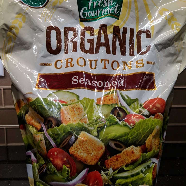 review photo of Fresh Gourmet Organic croutons seasoned shared by @dianem05 on 16 Mar 2021 - review