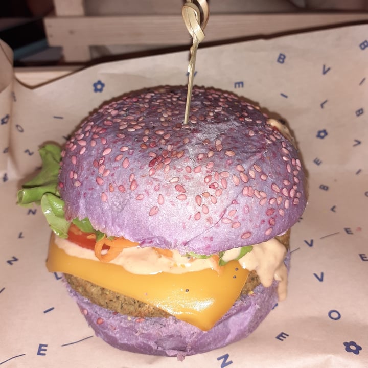 photo of Flower Burger Butterfly Burger shared by @fra102030 on  29 Jul 2021 - review