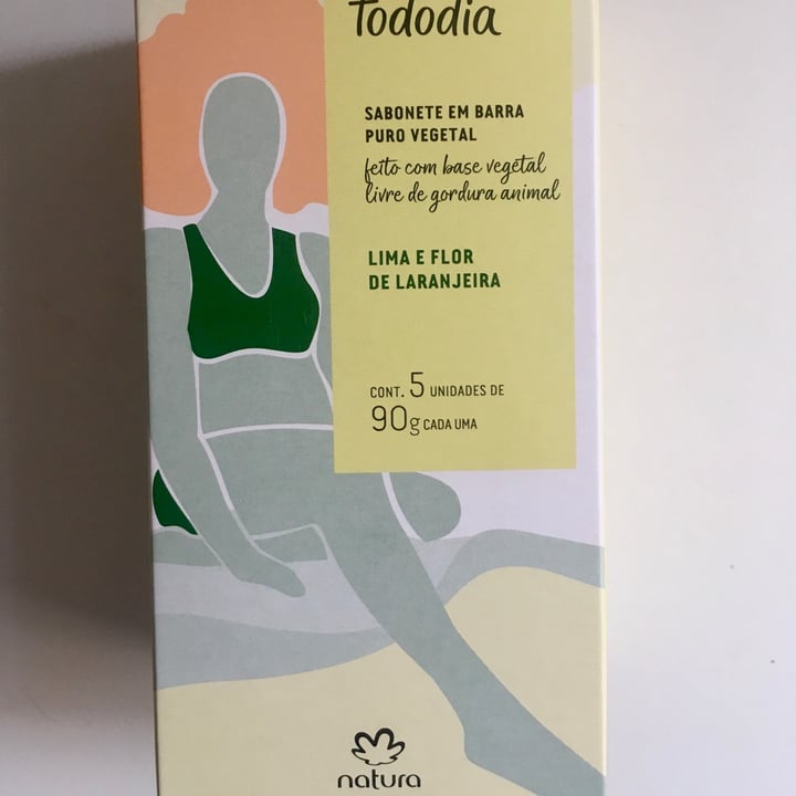 review photo of Natura sabonete em barra lima e flor de laranjeira shared by @patigodoi on 27 Apr 2022 - review