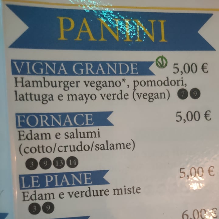 review photo of Caffè Del Mar Vigna Grande Burger shared by @saretta26 on 16 Jul 2022 - review