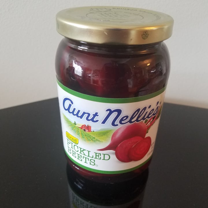 photo of Aunt Nellie's sliced Pickled Beets shared by @veganbylucianabene on  24 Apr 2022 - review