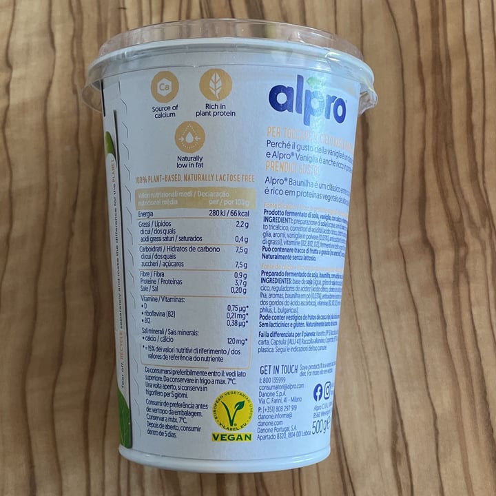 review photo of Alpro Soy Yogurt Vanilla shared by @myrtleberries on 15 Apr 2022 - review