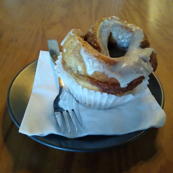 photo of Oracle Coffee Company Brioche Cinnamon Bun shared by @lmop on  13 Nov 2019 - review