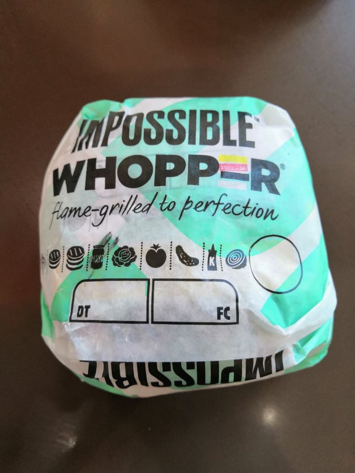 photo of Burger King Impossible Whopper shared by @alejandraa8 on  13 Feb 2020 - review