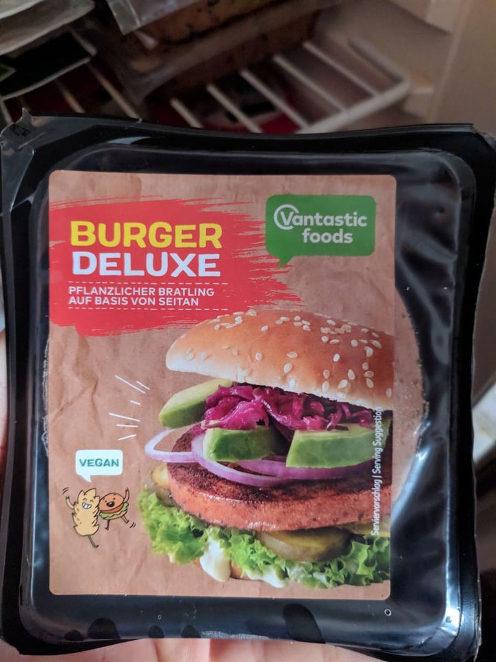 photo of Vantastic Foods burger deluxe shared by @cathvegan on  19 Feb 2020 - review