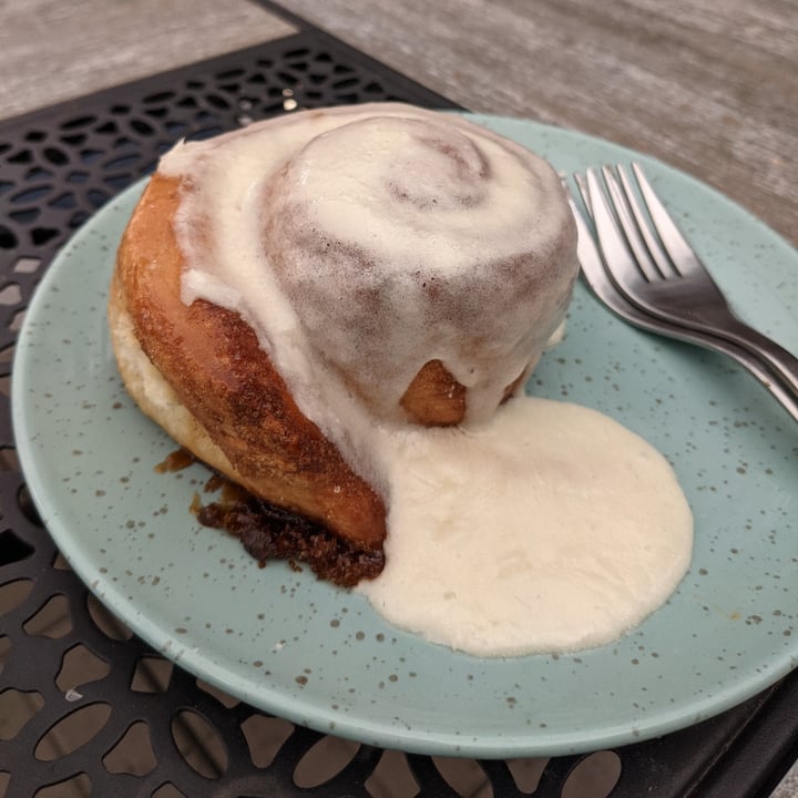 photo of Coven plant based marketplace Cinnamon Bun shared by @rcrw88 on  03 Aug 2021 - review