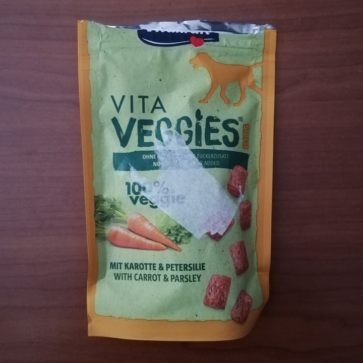 photo of Vitakraft vita veggies bits shared by @callmeancy on  07 Nov 2022 - review