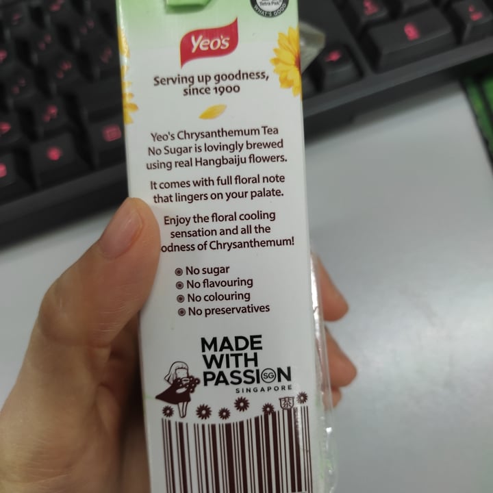 review photo of Yeo's Chrysanthemum Tea (No Sugar) shared by @joyintheclouds on 28 Jul 2022 - review