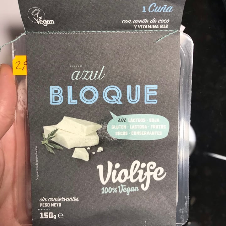 photo of Violife Bloque Queso Azul shared by @aitanacomellas on  21 Dec 2020 - review