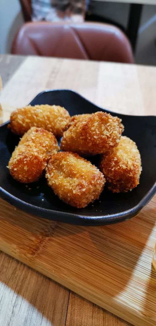 photo of nomVnom Bistro Banana Fritters shared by @lalas910 on  19 Oct 2019 - review