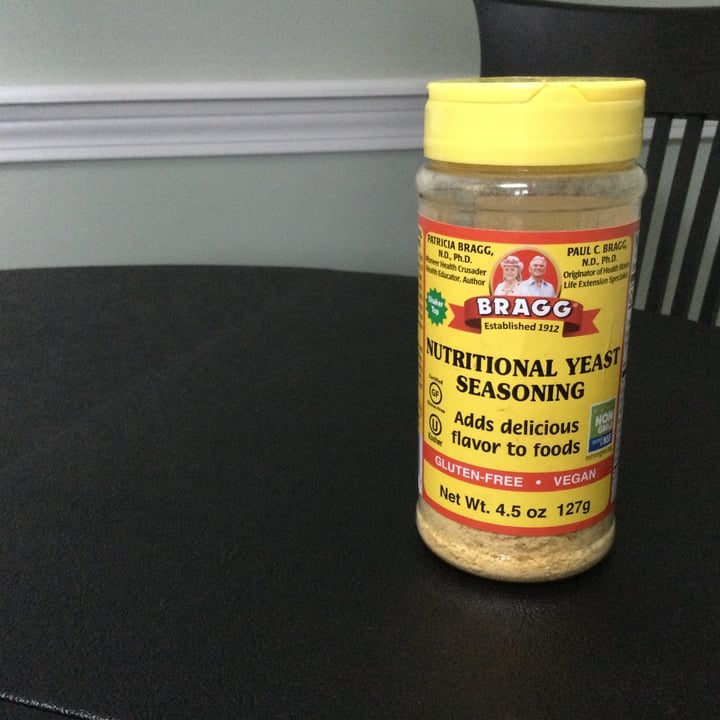 photo of Bragg Nutritional yeast shared by @mmdolan on  30 Dec 2020 - review