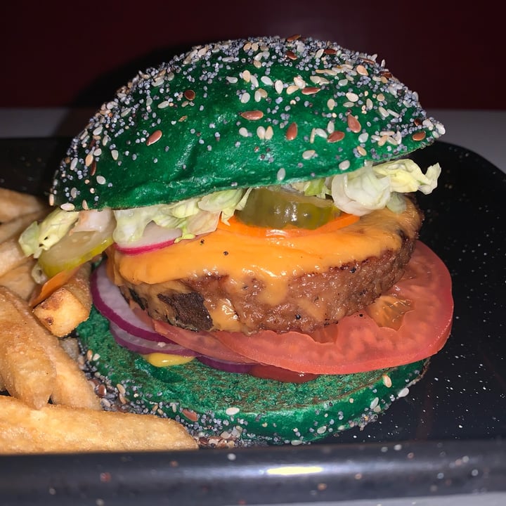 photo of Williamsburg Burger Bar Beyond Burg shared by @hippysunflower on  13 Mar 2022 - review