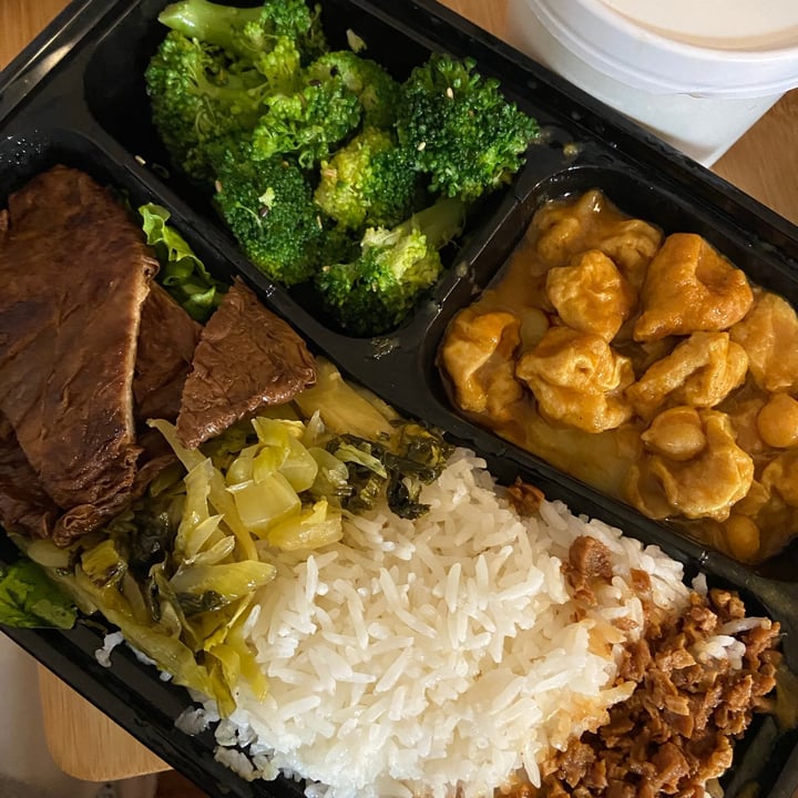 review photo of Spring Cafe Tofu Skin Bento shared by @viviantothewu on 01 Oct 2021 - review