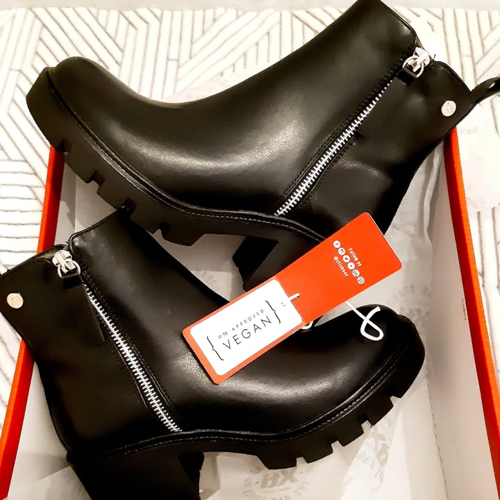 photo of Xti Botines shared by @littleveganpanda on  12 Mar 2021 - review