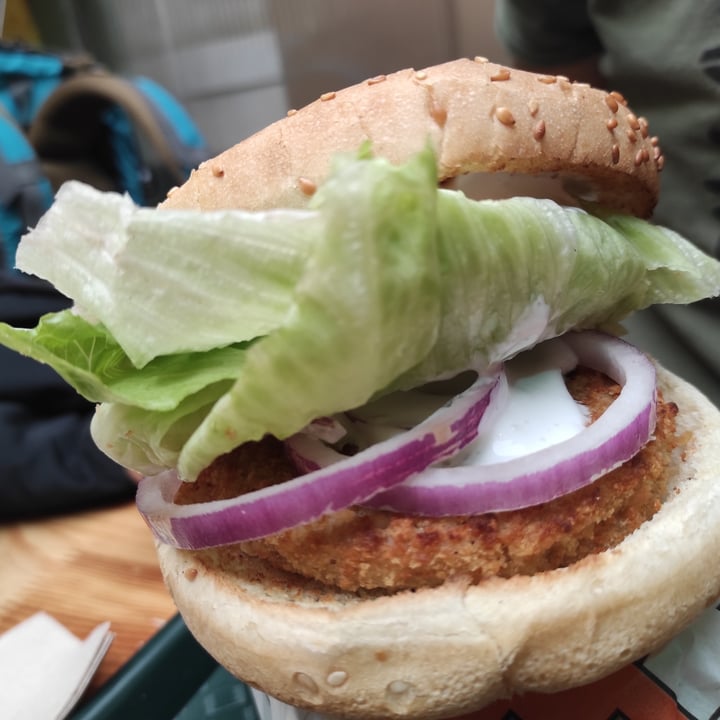 photo of La Trocadero Burger Crunchy shared by @fundacionelhogar on  06 Jan 2021 - review