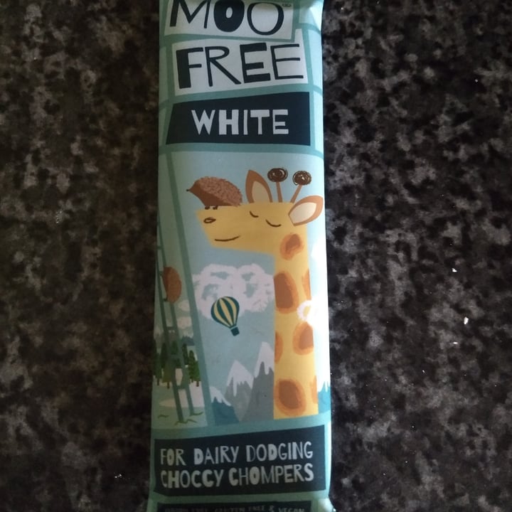 review photo of Moo Free White Chocolate bar shared by @sabastiancull on 04 Jan 2021 - review