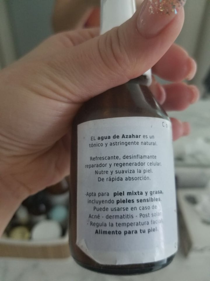 review photo of Caña de Ámbar Hidratante Corporal de Manzanilla y Aloe Vera shared by @aurilopez2301 on 27 Aug 2019 - review