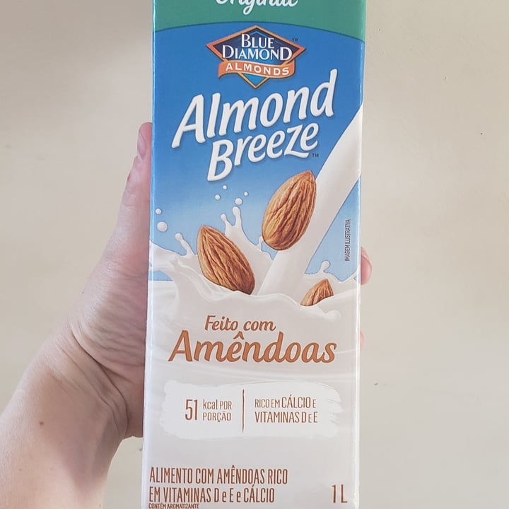 photo of Blue Diamond Leite de amêndoas original shared by @liliandrea on  05 Jul 2021 - review