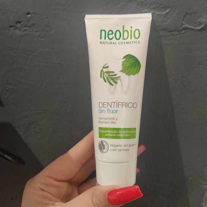 photo of Neobio Natural Cosmetics Dentífrico sin fluor shared by @dolguldur on  11 Apr 2021 - review