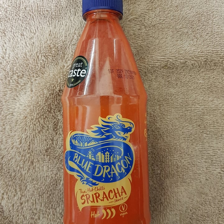 review photo of Sriracha Blue Dragon Hot Chilly Sauce shared by @janinavg on 30 Apr 2020 - review