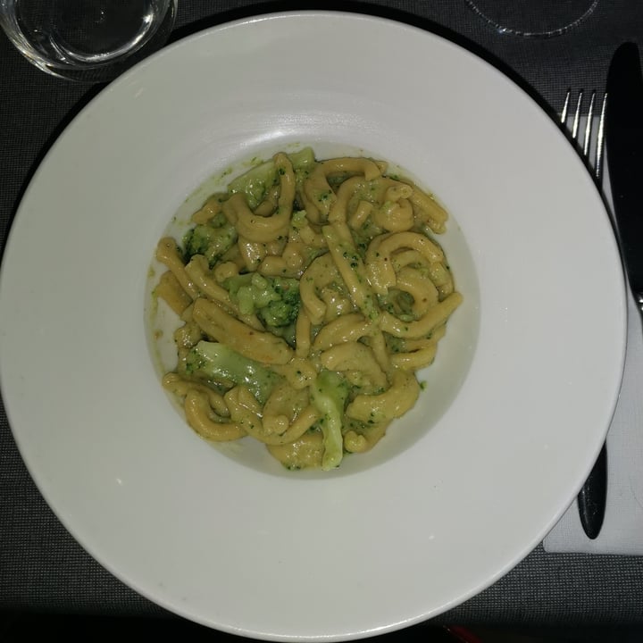 review photo of Bravo Caffè Caserecce Con Crema Di Broccoli shared by @ambrosilucrezia on 06 Dec 2021 - review