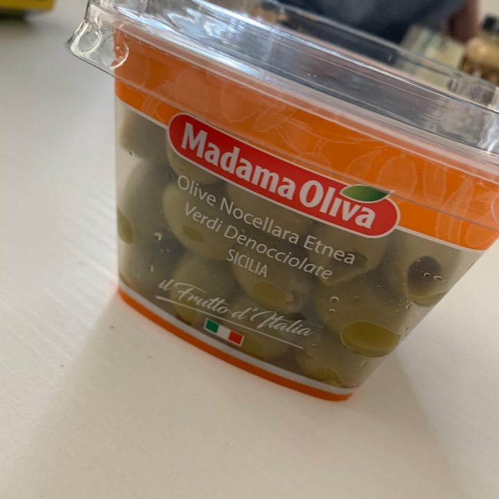 photo of Madama Oliva Olive verdi dolci shared by @alekiwi on  13 Apr 2022 - review