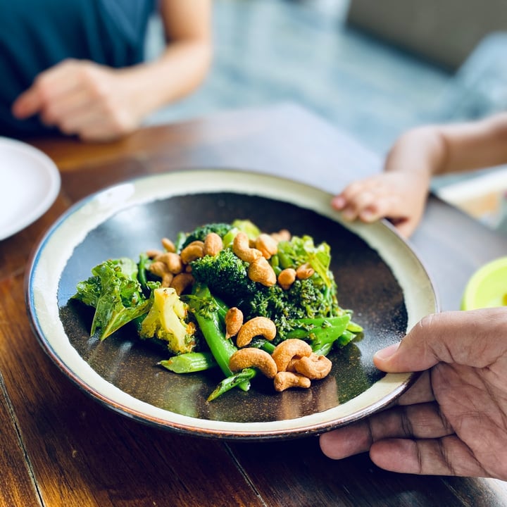 photo of EMPRESS Wok-charred Broccoli & Broccolini Salad shared by @vikas on  26 Oct 2020 - review