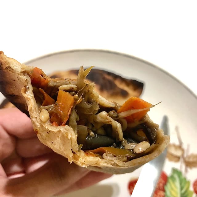 Photo of the dish “Empanada de hongos y vegetales”